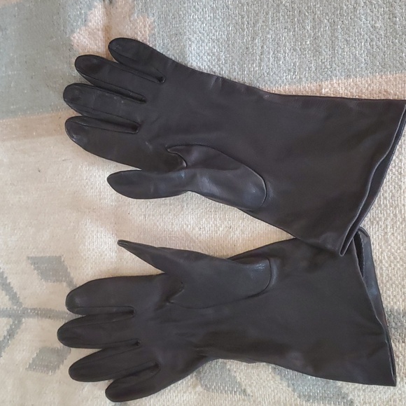 Vintage Black Nordstrom Leather Gloves - Picture 2 of 9